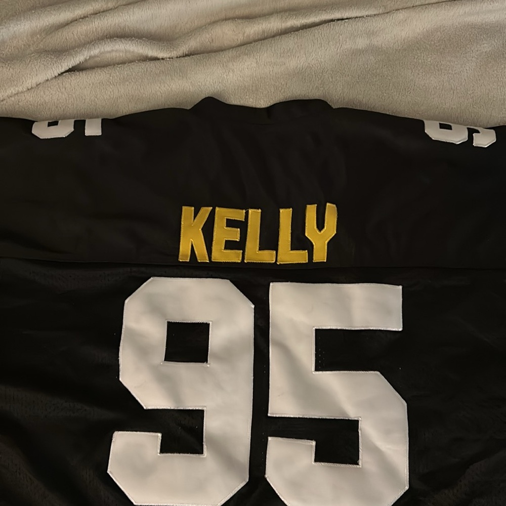 Used NFL jersey. - Picture 3 of 4
